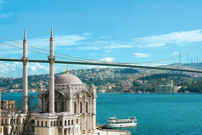 2 Continents Tour incl. Beylerbeyi Palace [full-day] - Camlıca Hill: the best kind of effort, 50 minutes for big views