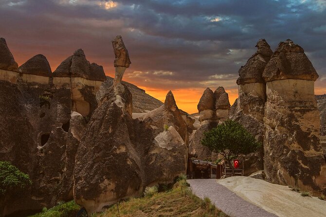 2 Day 1 Night Cappadocia Package Tour From Istanbul - Day 1: Uçhisar Castle Terrace, Göreme Open Air Museum, and Real-World Cave Life