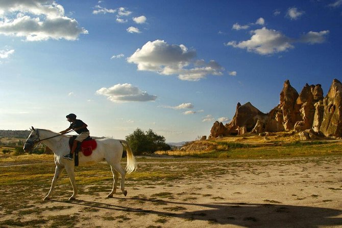 2 Day Cappadocia Tour from Istanbul with Optional Balloon ride - Uchisar Castle: the final viewpoint before you check in