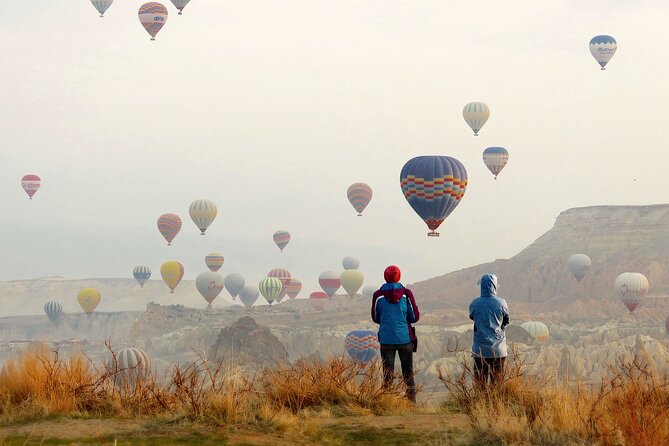 2 Days Cappadocia Red and Green Tour from Istanbul by Flight - Day 1 afternoon: Avanos ceramics and Üçhisar castle views