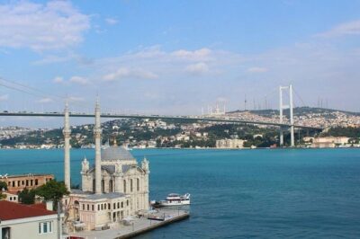 3 Days Istanbul Tour - Day 2: Dolmabahçe Palace, Bosphorus cruise, and Çamlıca Hill on the Asia side
