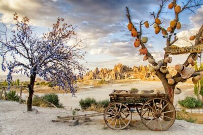 4 Day Cappadocia and Gobeklitepe Private Tour from Istanbul - Day 2 in Cappadocia: a guided valley hike plus underground quiet