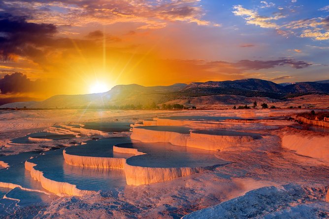 5-Day Best of Cappadocia, Pamukkale and Ephesus - Cappadocia by day: fairy chimneys, valleys, and cave churches