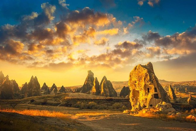 8 Days Best Of Turkey Packages tour:Istanbul Cappadocia Ephesus Pamukkale - Day 6: from Izmir to Cappadocia, then Göreme open-air views