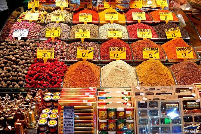 A-Day-Tour of Istanbul, by Land and Sea - Spice Market finish: shopping time, plus what to watch for