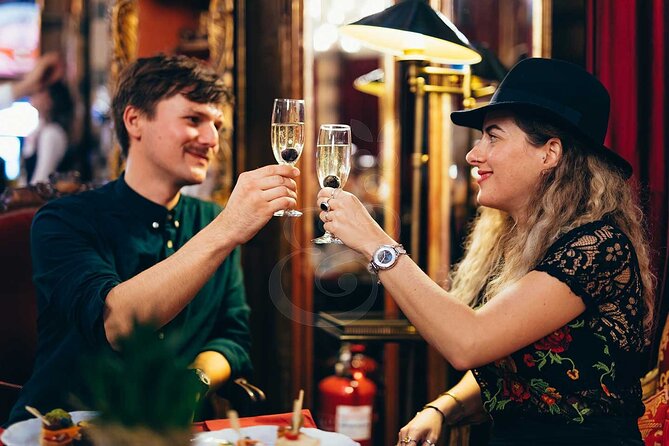 Art Deco Prosecco and Agatha Christie Private Istanbul Tour - Cicek Pasaji: A Short Stop With Old Beyoğlu Character