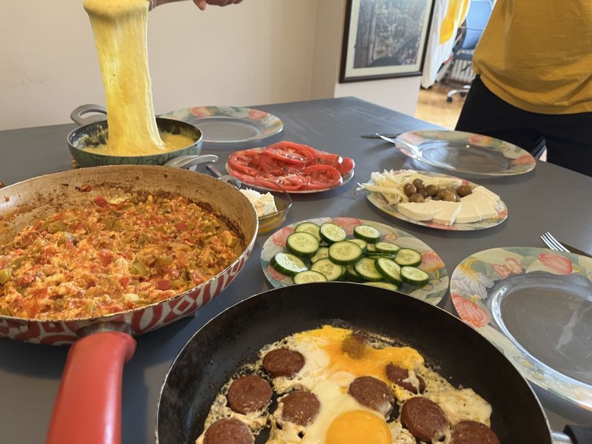 Authentic Turkish Breakfast Cooking at Home with Locals - Meeting Aysu at Oyak Sitesi: What Arrival Feels Like