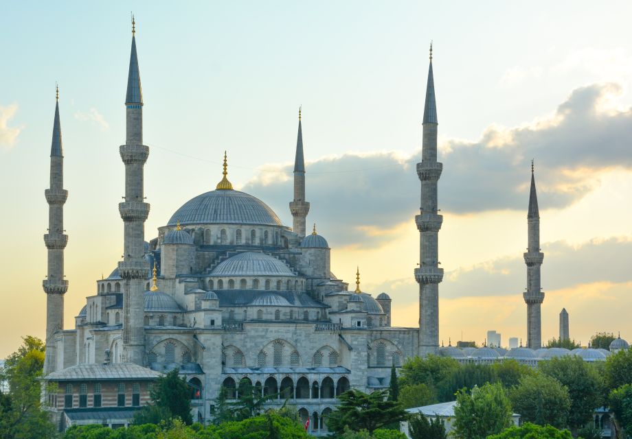 Blue Mosque: Art and Symbolism Guided Group Walking Tour - Tile Flowers: How Motifs Become Symbolism