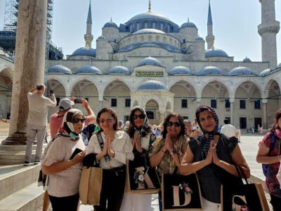 Blue Mosque, Hagia Sophia & Basilica Cistern, Hipodrom Tour - Entering Hagia Sophia: A Cathedral, a Mosque, a Museum, and Back Again