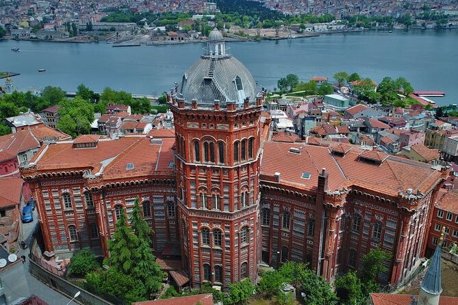 Bohemian Istanbul: Fener and Balat's Charm-Private Walking Tour - Meeting up and pacing for a 5-hour private walk
