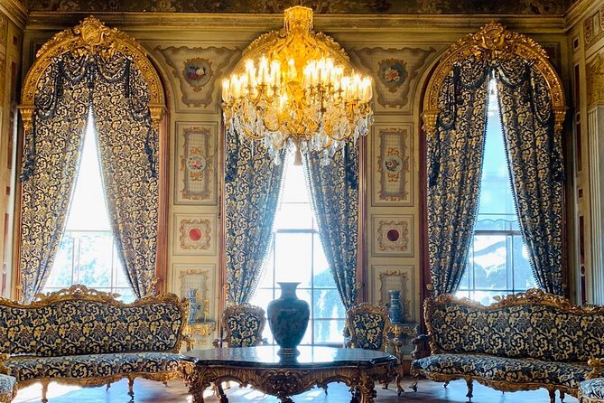 Bosphorus Cruise with Dolmabahce Palace and Istiklal Street Tour - Rustem Pasha Mosque: the İznik tile obsession