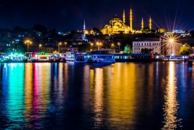 Bosphorus Dinner Cruise with Folk Dance and Live Performances - Getting Picked Up and Finding Your Way to Kabataş