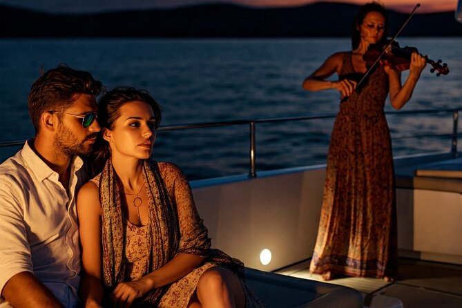 Bosphorus Night Cruise with Luxury Yacht - Ortaköy and the Bridge Views: Where Istanbul Looks Like a Movie