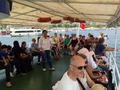 Bosphorus Only Boat Tour - What You’ll See: Dolmabahçe, Beylerbeyi, Çırağan, and Rumeli Fortress
