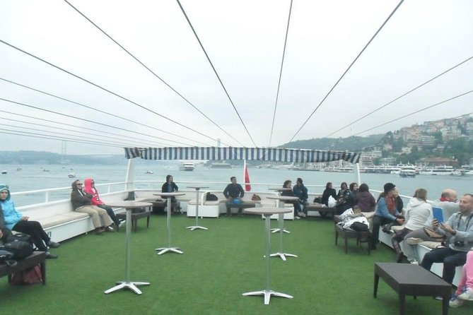 Bosphorus Sightseeing Boat Tour - Dock reality check: boarding can get hectic