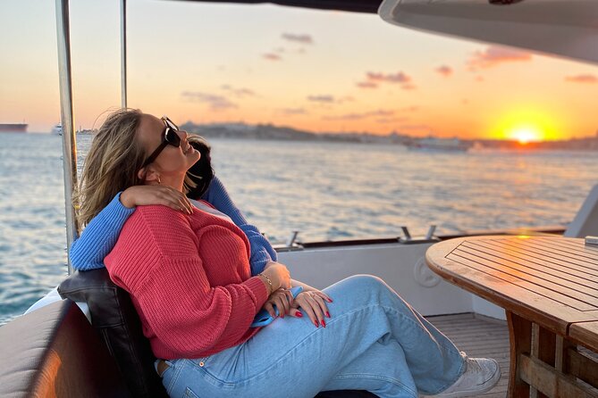 Bosphorus Sunset or Daytime Yacht Cruise with Snacks & Live Guide - Rumeli Hisarı and the Ottoman Defense Angle