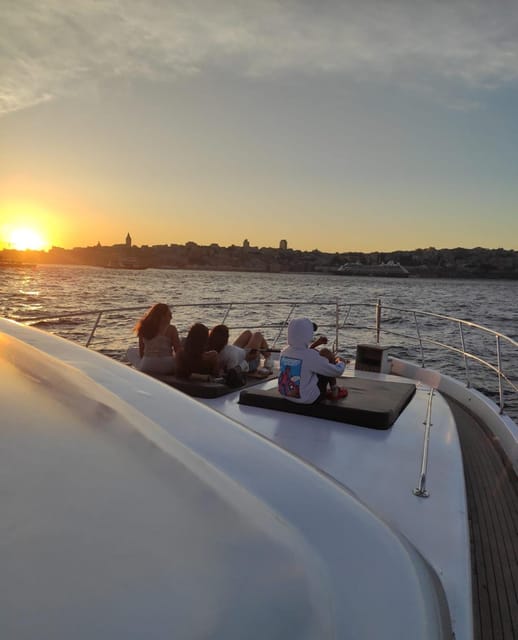Bosphorus Sunset Yacht Cruise with Guide & Snacks - Guide style: what the narration adds (and why Kadir’s name matters)