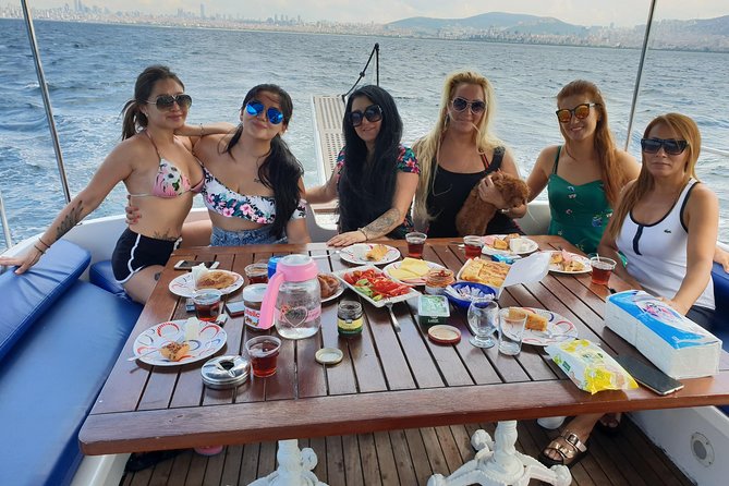 Breakfast Cruise In Bosphorus With Private Yacht - Seeing Istanbul from water: mosques, palaces, and the Prince Islands angle
