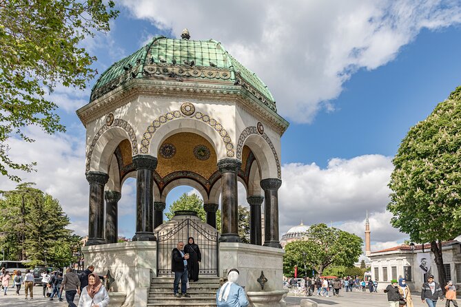 Byzantian and Ottoman City Tour Museum fees Lunch Inc - Hagia Sophia Grand Mosque: One Building, Several Eras
