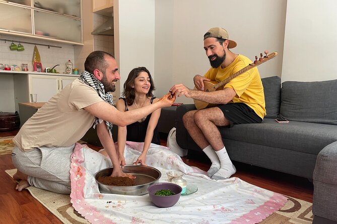 Çiğ Köfte Cooking Class/Night with Traditional Music At Home - Kneading together in a group rhythm