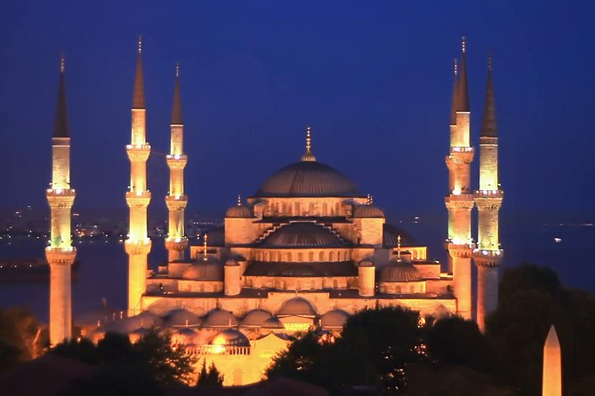 Classic Istanbul Tour Blue Mosque, Hippodrome, Hagia Sophia and Topkapi Palace - Blue Mosque (Sultan Ahmed Mosque): what to clock in 30 minutes