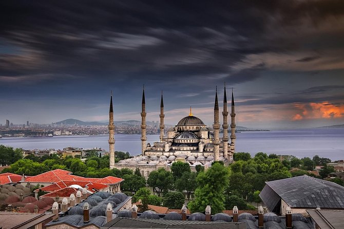 Discover Istanbul in Two Days - Misir Çarşısı and Camlica Hill: Spice Smell Meets Big Skyline