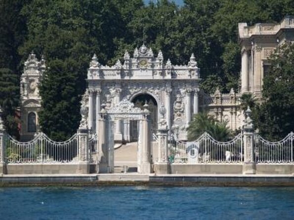 Dolmabahçe Palace with Bosphorus Tour by Boat - A long day that actually makes sense