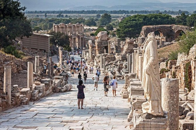 Escorted 10 Days Tour of Istanbul, Cappadocia, Ephesus and Pamukkale - Flight to Izmir, then settling in Kusadasi: a buffer before Ephesus (Day 4)