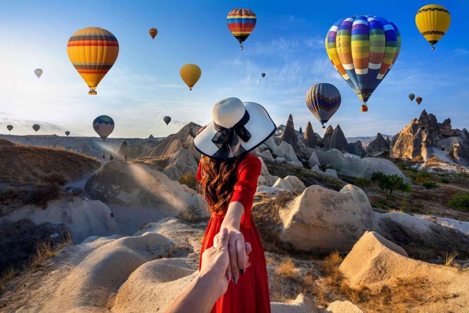 From Istanbul: 2-Day Cappadocia Tour By Bus or Plane - Uchisar Castle and the valley-view circuit
