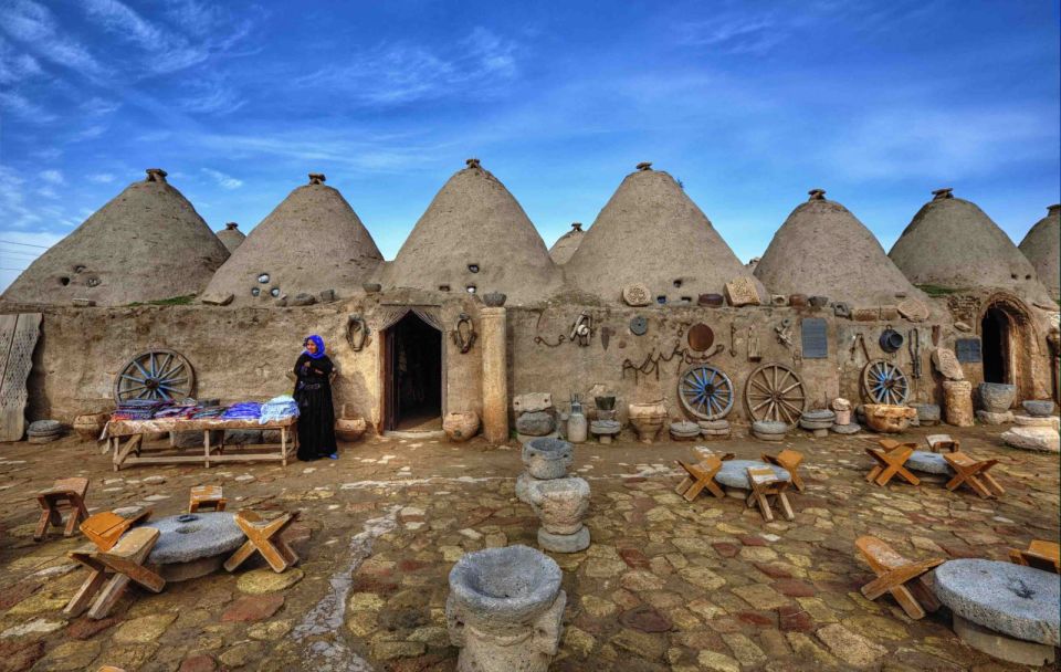From Istanbul: Göbeklitepe and Harran Full-Day Tour - Harran’s Beehive Homes and City Walls: A Place Built for Heat