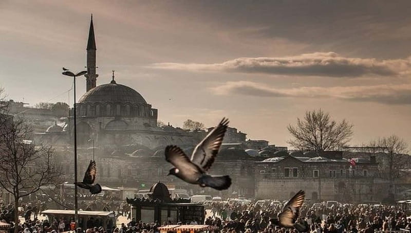 Full Day Istanbul 1, 2 or 3-Day Private City Guided Tour - Day 2 in Istanbul: Spice Market, Bosphorus cruise, Dolmabahce Palace, and Taksim to Galata