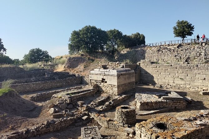 Full-Day Troy History Guided Tour with Lunch from Istanbul - Lunch in Eceabat: a simple included break that keeps the day on track