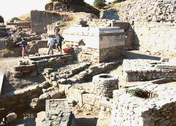 Full-Day Troy Tour From Istanbul - Entering the Troy site: Trojan Horse photo moment first