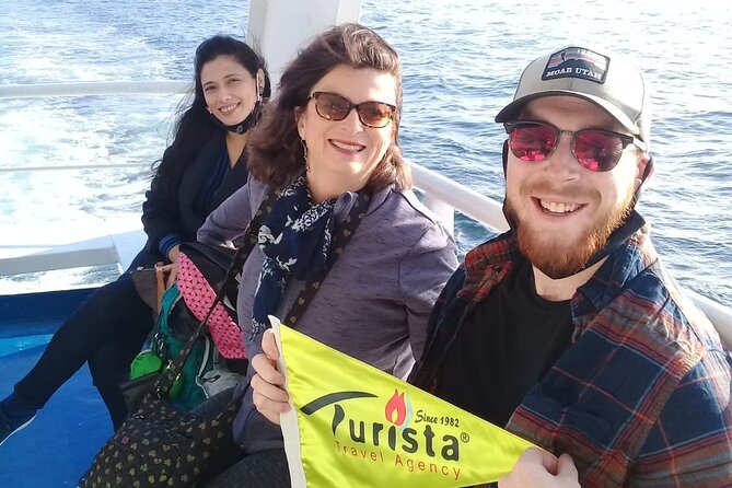 Golden Horn and Bosphorus Boat Tour in Istanbul - Group size, comfort, and motion: small boat realities