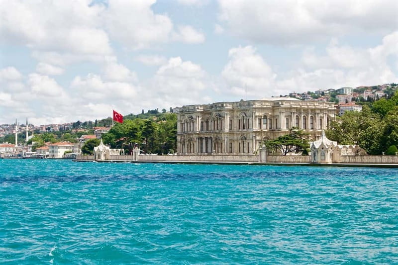 Hagia Sophia, Bosphorus cruise Blue Mosque, Small Group tour - Where Your Day Starts: Sultanahmet Meeting Point and Optional Hotel Pickup