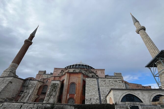 Hagia Sophia Guided Tour Priority entry - Meeting at Green Corner Cafe and Planning Your 6:00 pm Start