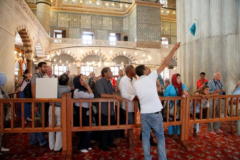 Hagia Sophia, Topkapı Palace, Blue Mosque Guided Small Group - Sultanahmet Square and the morning flow