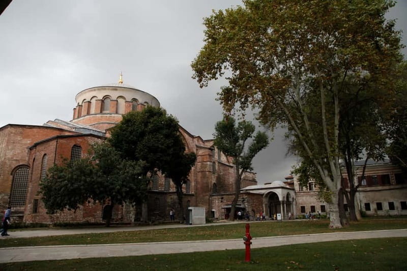 Hagia Sophia, Topkapı Palace, Blue Mosque Guided Small Group - Topkapı Palace & Harem: sultans’ life, not just rooms
