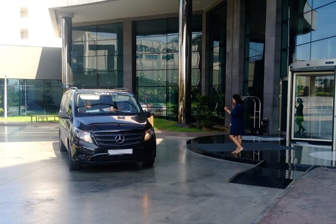 Istanbul Airport Private Transfer - Sabiha Gökçan pickup: where you’ll meet the driver