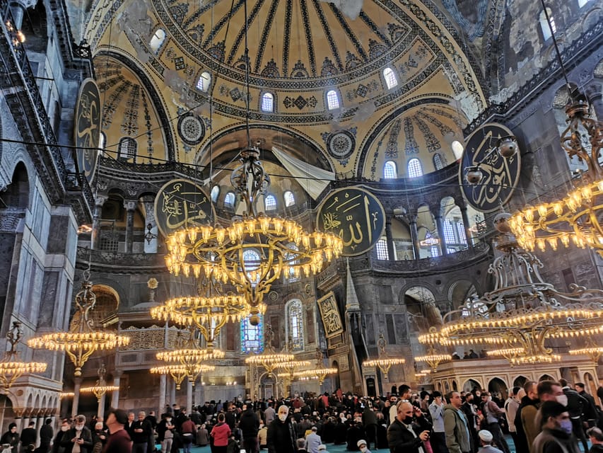 Istanbul: Ancient Town of Constantinople Guided Tour - The route that packs a lot in 5 hours: Hippodrome to Bazaar