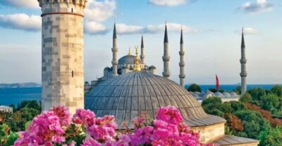 Istanbul: Ancient Town of Constantinople Guided Tour - Byzantine Hippodrome: the chariot-race setup that makes everything else click