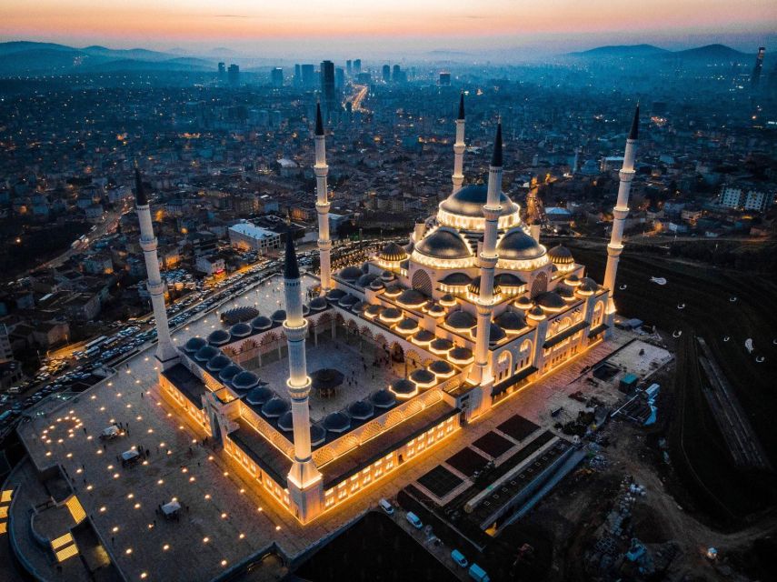 Istanbul: Best of One Day Two Continents Tour, Europe&Asia - Dolmabahçe Palace: The Imperial Start That Sets the Tone