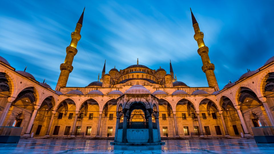 Istanbul: Best of the City Private Full-Day Walking Tour - Topkapi Palace: Ottoman power, plus the ticket-line reality