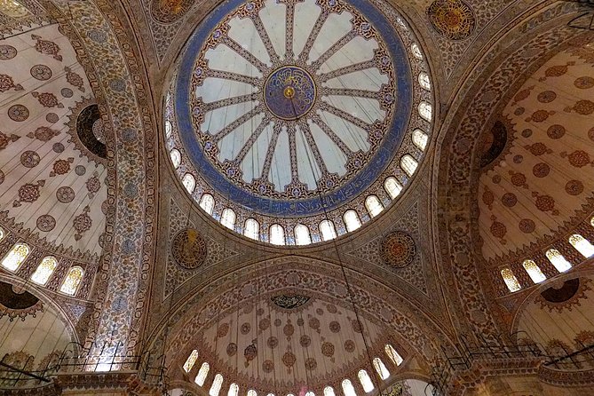 Istanbul: Blue Mosque & Hagia Sophia Small-Group Tour with ticket - Should you book this Blue Mosque and Hagia Sophia small-group tour?