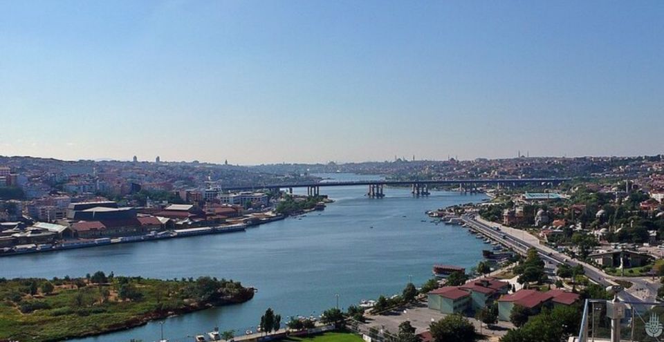 Istanbul: Bosphorus And Golden Horn Morning or Sunset Cruise - Golden Horn first: where the city funnels into the water