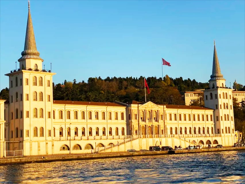 Istanbul: Bosphorus and Golden Horn Sunset Yacht Cruise - Who should book this cruise, and who should skip it