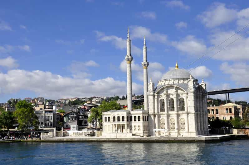 Istanbul: Bosphorus Boat Cruise - Dolmabahçe Palace and Beylerbeyi Palace: what you’ll watch from the deck