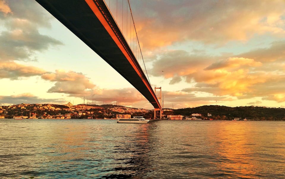 Istanbul: Bosphorus Boat Cruise - Quick tips for a smoother ride