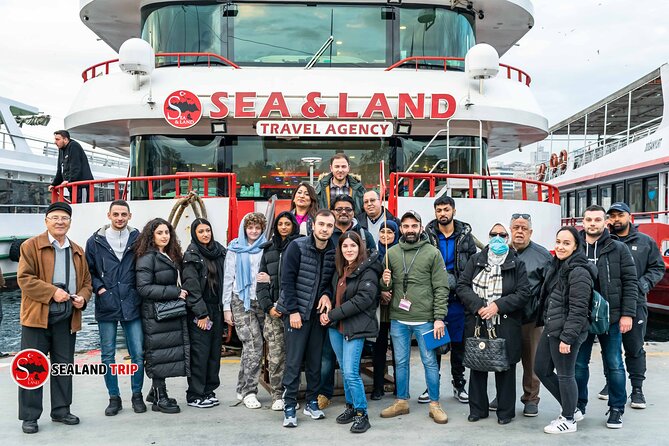 Istanbul Bosphorus Boat Cruise Tour ( MORNİNG or SUNSET ) - From Hotel Pickup to the Port: The Coach Transfer Advantage