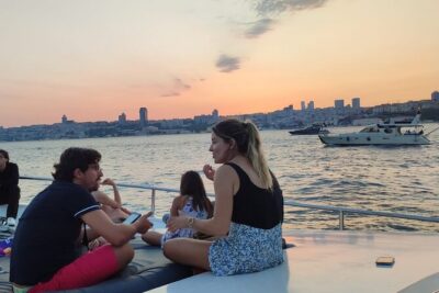 Istanbul Bosphorus Boat Cruise Tour ( MORNİNG or SUNSET ) - Morning vs Sunset: When to Book